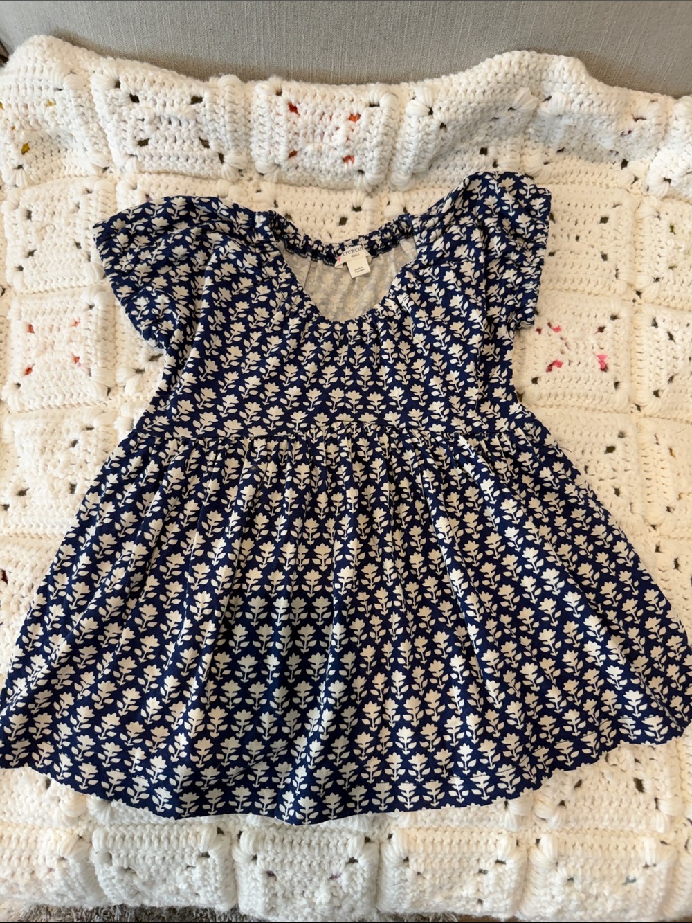 Crewcuts Navy and White Floral Smocked Flutter Dress size 3